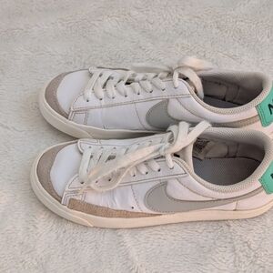 Good Condition: Nike Blazer Low ‘77 Kid’s 3.5